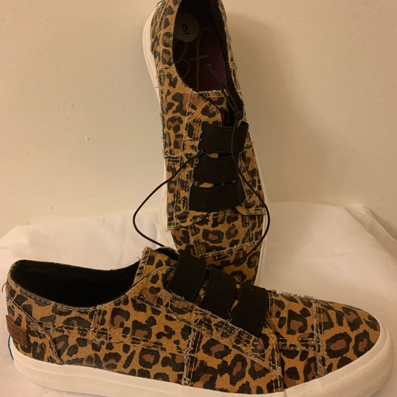 blowfish malibu leopard